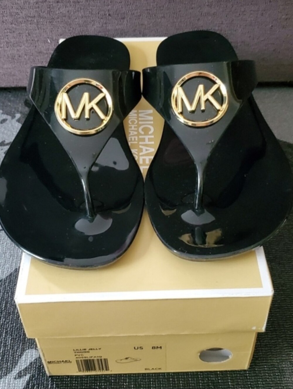 Michael Kors Lillie Jelly Thong Sandals in Black with gold MK